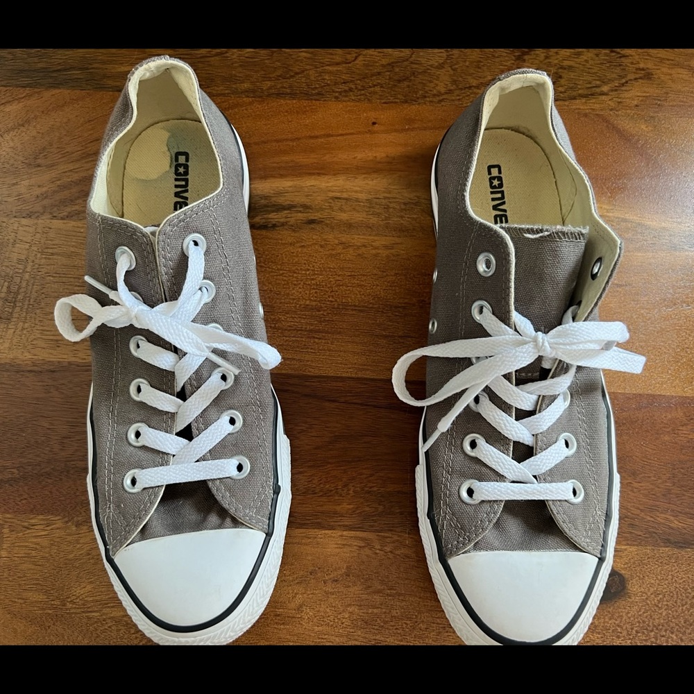 Grey Converse! Size 10 women and 8 men!